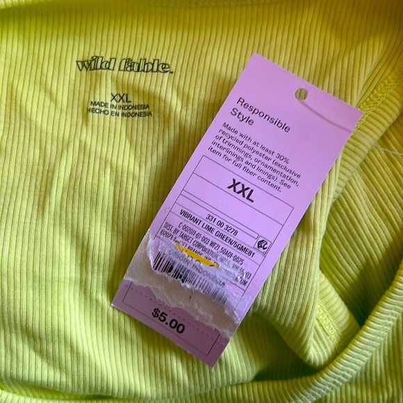 ⭐️NWT Crop Tank - Picture 3 of 4